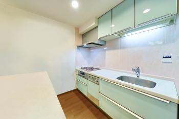 キッチン（ＣＧで作成したリフォームイメージです）