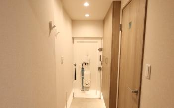 明るい玄関です