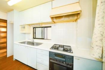 キッチン　現況写真と間取り図をもとにCGで作成したリフォームイメージです。