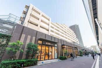 石神井公園駅徒歩2分、2011年1月築、総戸数108戸の大規模マンション