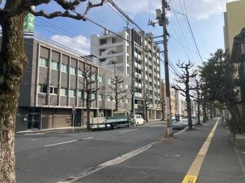 前面道路幅員約２０ｍ