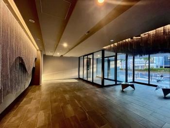 エントランス内観