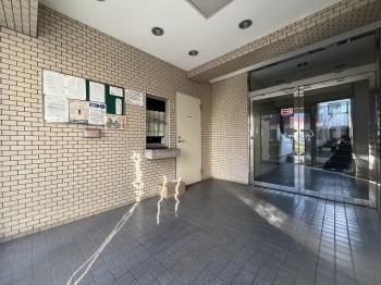 エントランスホール