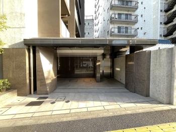 オートロック付の自転車置場がございます