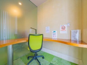 デスクワークスペース