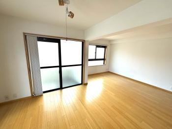 リビングダイニング