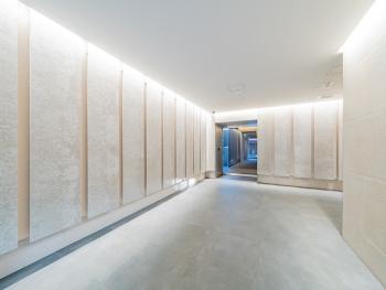 エントランスホール