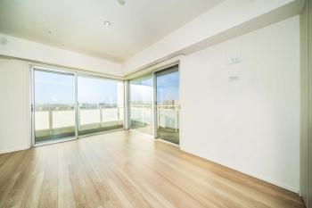 約１０．０帖のリビングダイニング（CGで作成したリフォームイメージです）