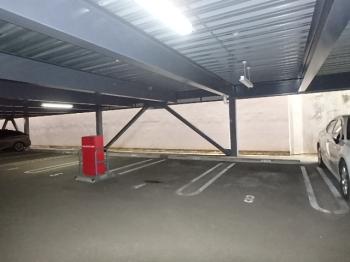 敷地内平置き駐車場引継可（月額7500円2026年2月6日現在）