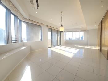 リビングダイニング