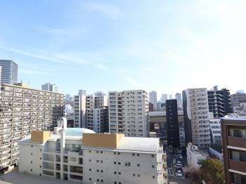 バルコニーから東側方面の眺望