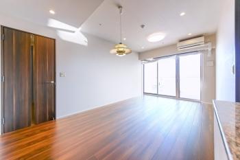 約11.5帖のリビングダイニング（CGで作成したリフォームイメージです）