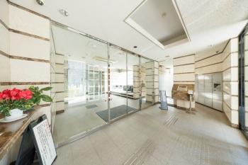 風除室　非接触キー対応のオートロックシステム