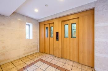 エレベーター2基