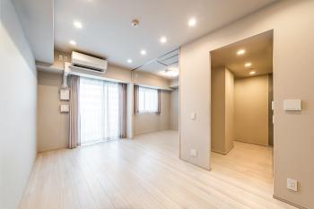 LDK・洋室２（CGで作成したリフォームイメージです）