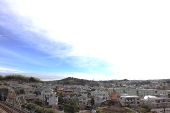 南東向きバルコニーから東方向を望む眺望