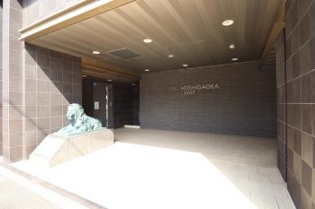 エントランスホール