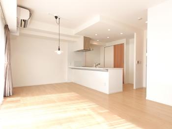 LDK写真　CGで加工したリフォームイメージになります。