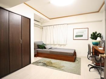 約７．１帖の洋室です。（CGで作成したリフォーム・家具設置イメージです。）