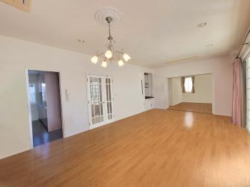 1階リビングダイニング　約19.8帖（CGで作成したリフォームイメージです）