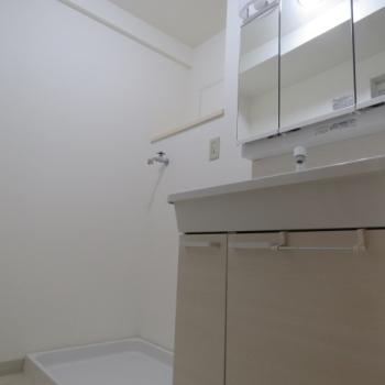 三面鏡付の洗面台（2019年4月 洗面台交換）