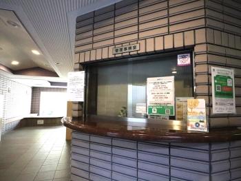 管理人室がございます。