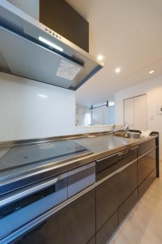 食器洗い乾燥機を備えたシステムキッチン