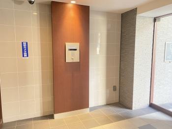 オートロック付きです。