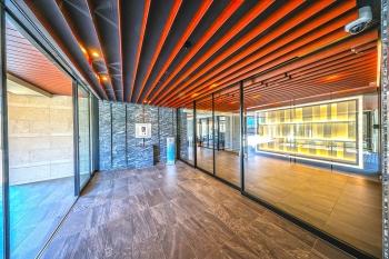 ノンタッチキー対応、録画・録音・TVモニター付きオートロックシステム