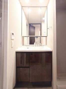 洗面化粧台　ＣＧで作成したリフォームイメージ