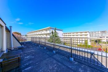 28.71平米のルーフバルコニー