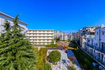 ルーフバルコニーからの眺望（北側）　眺望は永続的に保証されるものではありません。