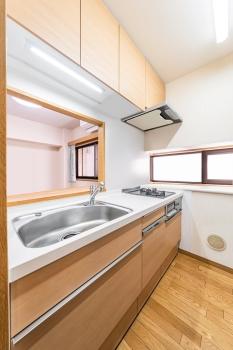 キッチンには出窓付き（CGで作成したリフォームイメージです）