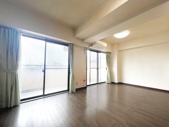 リビングダイニング（CGで作成したリフォームイメージです）