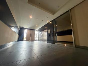 エントランス…宅配ボックスあり