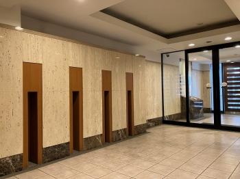 エントランスホール