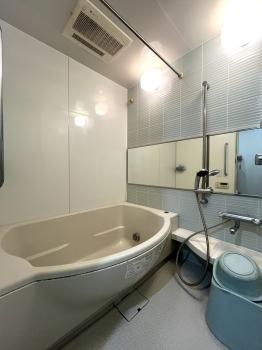 浴室には雨の日のお洗濯に活用できる浴室換気乾燥機を設置