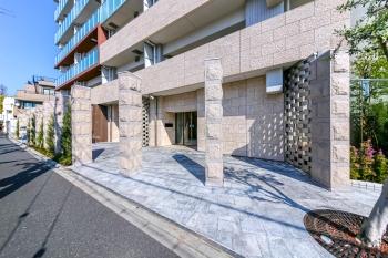 エントランス外観