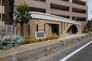 エントランス外観