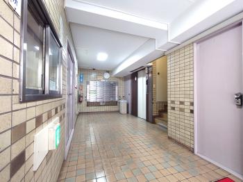 エントランスホール