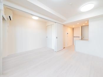 室内（リビングダイニング、洋室）　（CGで作成したリフォームイメージです）