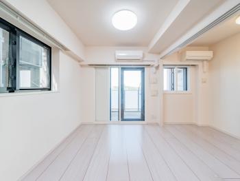 室内（リビングダイニング、洋室）　（CGで作成したリフォームイメージです）