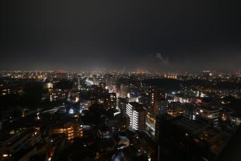 西側バルコニーから北西方向の眺望（眺望等は永続的に保証されるものではありません）