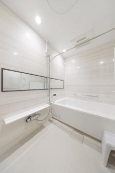 浴室乾燥機が設置されています。季節や天候を問わず、いつでも快適に利用可能です。