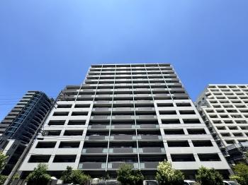 建物南側外観
