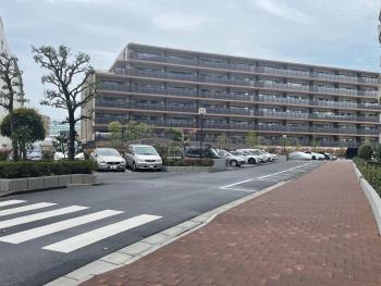 Ａ棟側平面駐車場