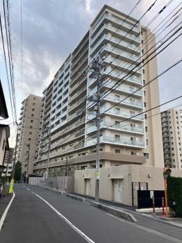 鉄筋コンクリート造陸屋根14階建ての13階部分