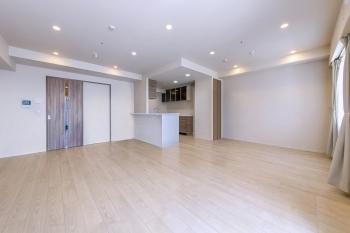 リビング・ダイニング約16.9帖　「CGで作成したリフォームイメージです」