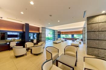 休憩スペースのあるラウンジ