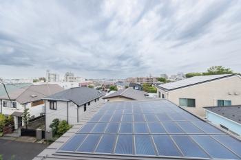 ルーフバルコニーからの北側眺望（眺望は永続的に保証されるものではございません。）